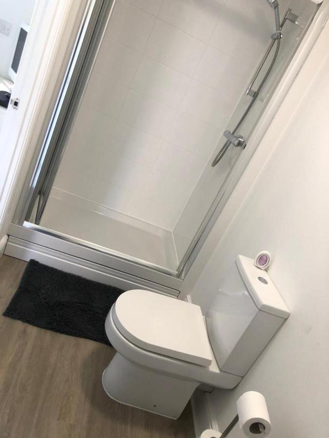 Dease Manor Apartment Higham Ferrers ภายนอก รูปภาพ