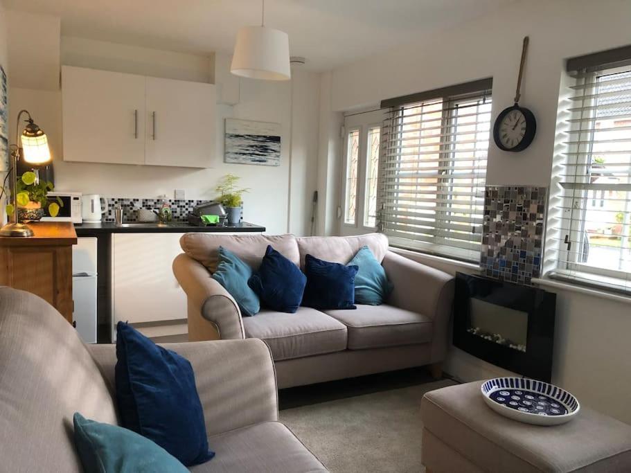 Dease Manor Apartment Higham Ferrers ภายนอก รูปภาพ