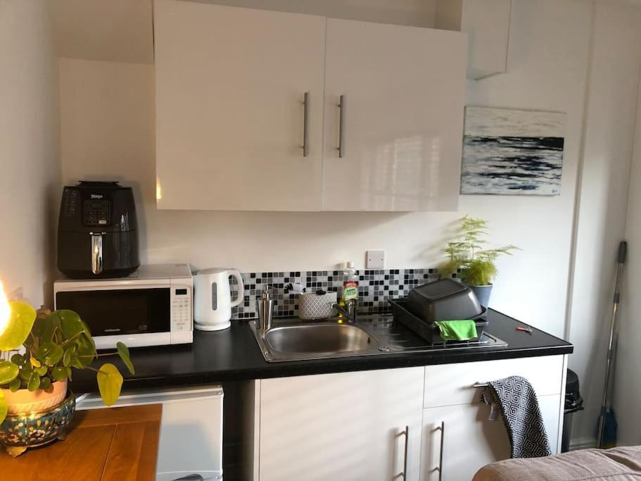 Dease Manor Apartment Higham Ferrers ภายนอก รูปภาพ