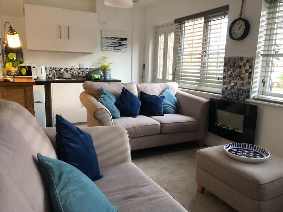Dease Manor Apartment Higham Ferrers ภายนอก รูปภาพ